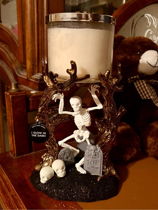 Bath & Body Works Other - Halloween Bath & Body Works Skeleton Candle Holder